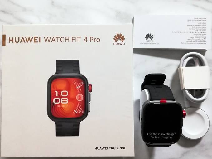 HUAWEI WATCH FIT 4 Pro　ファーウェイ　スマートウォッチ　充電　取説